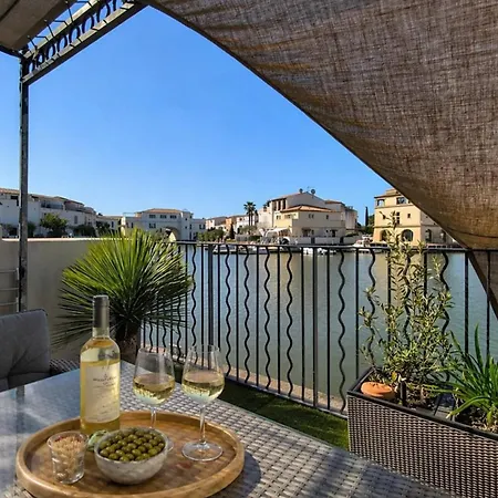 Marina 6 Pers Terrasse Clim Vue Canal Et Piscine Commune *
