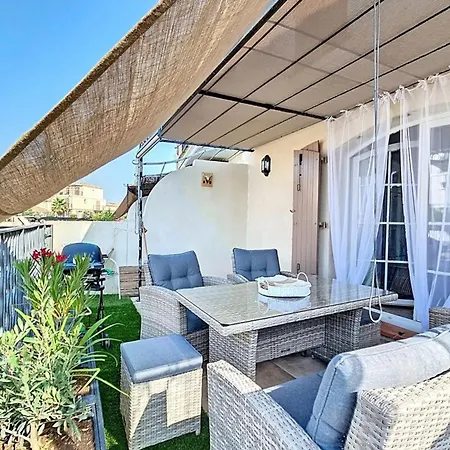 Marina 6 Pers Terrasse Clim Vue Canal Et Piscine Commune *